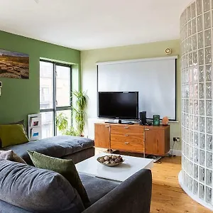 Spacious Centre Duplex Belfast